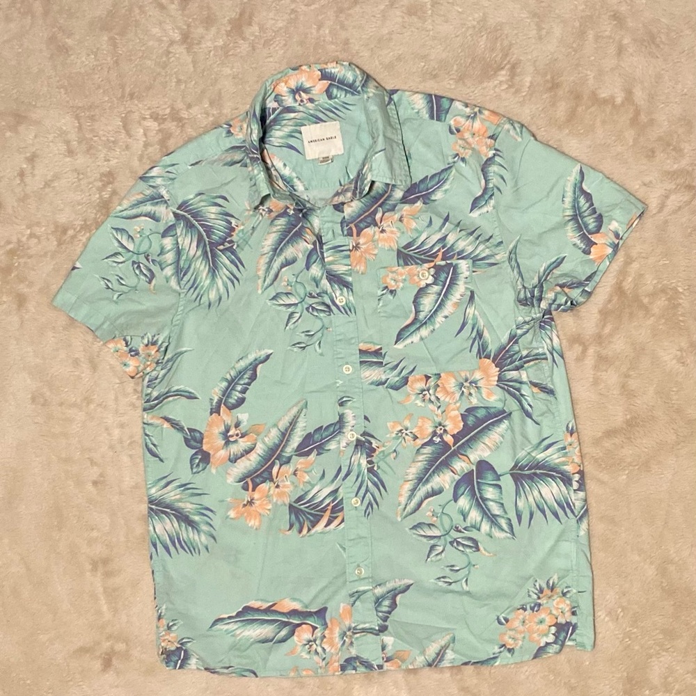 American Eagle Outfitters Green Casual Button Down Shirt with Tropical Print